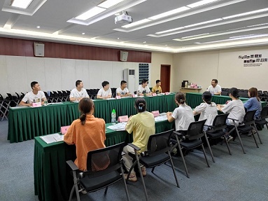 集團(tuán)人力資源部、零管中心聯(lián)合舉辦新員工入職培訓(xùn)